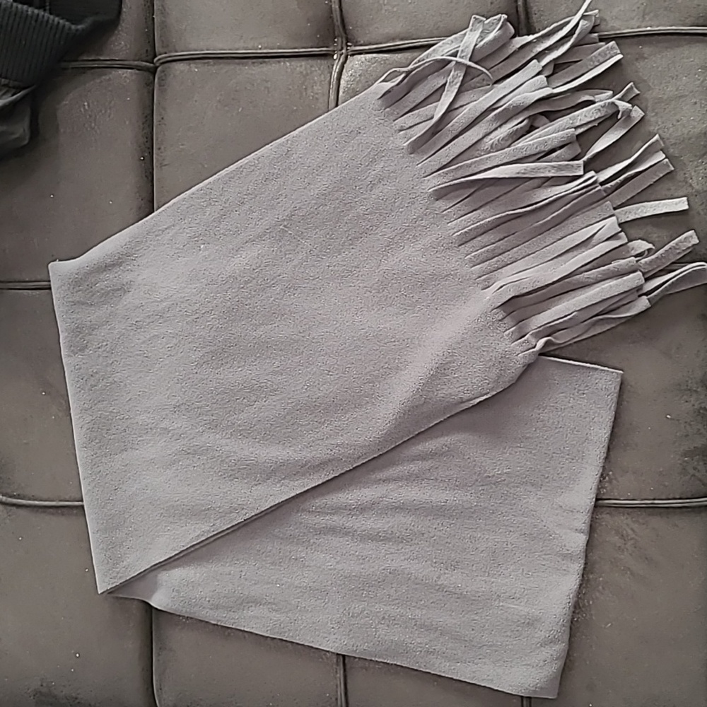 Old Navy Gray Fleece Scarf